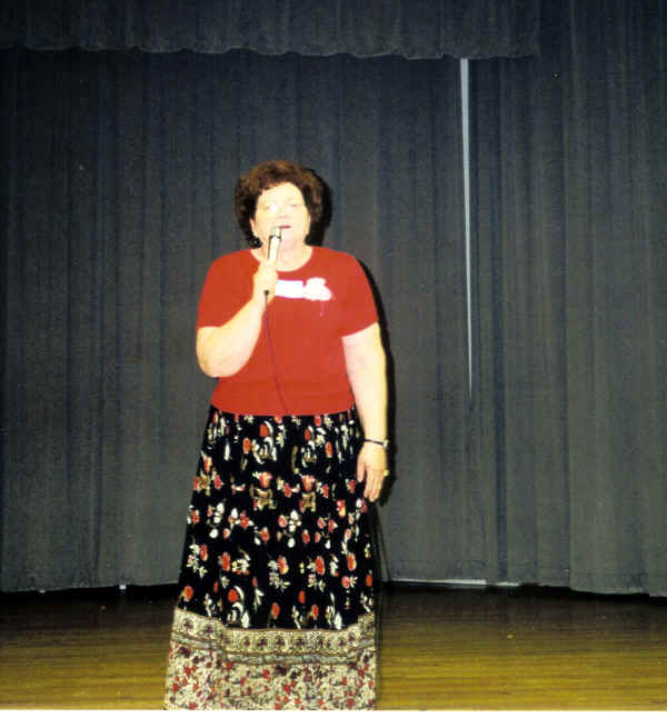 2001.jpg (9143023 bytes)
